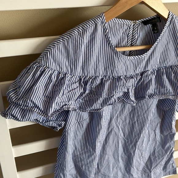 J. Crew Edie Cotton Blue White Pin Stripe Print Pattern Ruffle Blouse Shirt Top - Picture 4 of 13